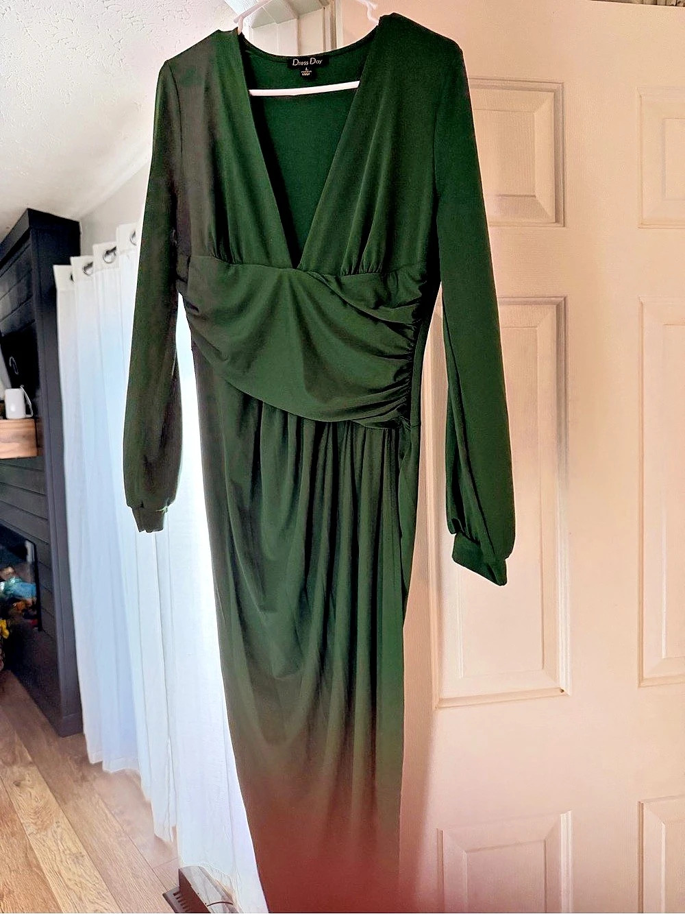 Dress Day Ruched Maxi Dress in Green Size large Like New